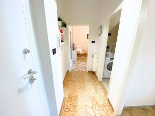 Modern Two-Room Apartment with Free Parking - 4