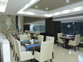 Palette by CheckIn Orient Hotel & Convention Centre, Nagpur - 6