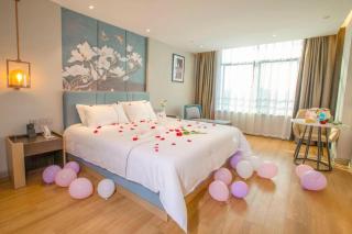 Magnotel Hotel Dongxing Guomen Port - 9