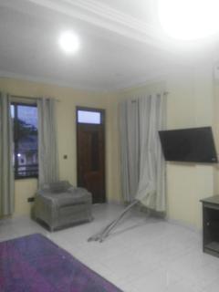 feel at home luxury apartment - 3