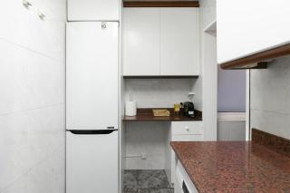 Centric Apartment with Balcony - 8