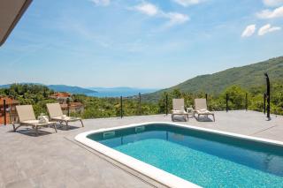 Villa Mantis by Briskva - 9