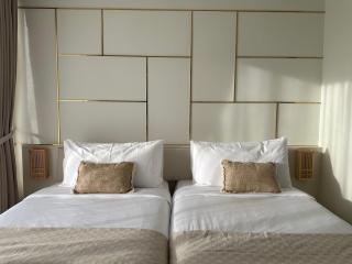 Tatami Hotel Phuket - 1