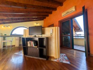 Openspace Attic Apartment with terrace, Wi-Fi - 6