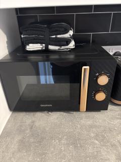 Seaside Escape Lowestoft Stylish Coastal Stay - 2