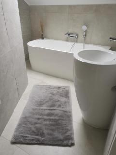 Lakeview - 5