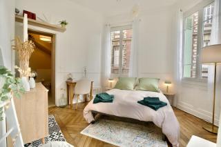 Le 38 F2 de charme rénové proche Vieux-Marché - 5