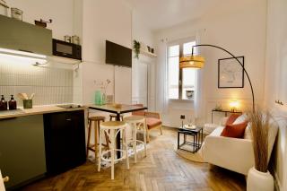 Le 38 F2 de charme rénové proche Vieux-Marché - 4