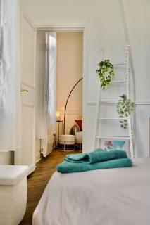 Le 38 F2 de charme rénové proche Vieux-Marché - 2