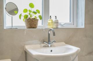 13 Ruby Street, Bishy Rd retreat - 1