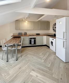 Sleeps 4, 2 Bedroom Maisonette in Central Grantham - 5