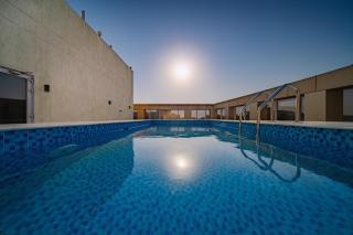 Sunday Red Sea Fountain Alhamra Formerly Vivid Plaza Hotel - 6