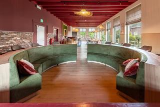 Groupaccommodation with 10 bedrooms - 6