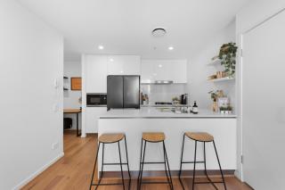 Spacious Inner-City Apartment with Pool - 4