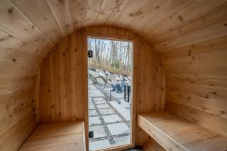 Lake and Pool table - The Dorchester - 6