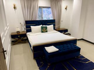 2BHK Luxe Near highway Netflix Facility Balcony Views - 6