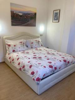 Elegant R&B Floridia - 1