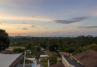 Seaview Bliss 2BR with Balcony Paradise Apartment - 7