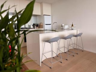 Level 43 Luxury 3BR, Ocean, Lake Views, Parking - Melbourne - 4