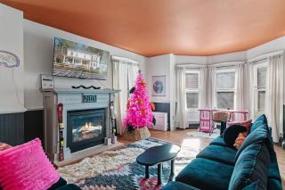 Game Room 10 Min to Trails - 0