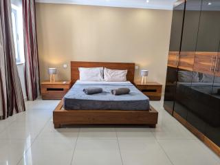 4 Double Bedroom With Terrace in the centre of Sliema - Sliema - 3