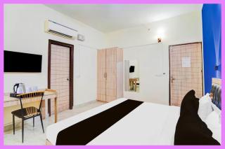 Hotel Regal Premium Residency - 1