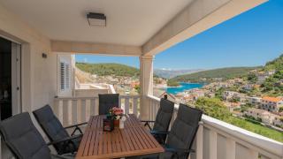Apartman Lucija-Brac by Villas Guide - 9