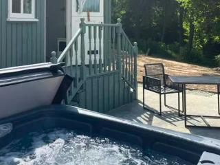 Bryn Gwyn - Ukc7801 - 1