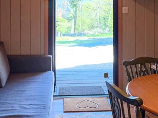 The Orchard - Ukc7804 - 8