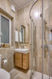 The Gate - A fortress of Luxury by Solea Holiday Homes - 7