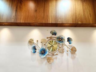 Luxurious 2 BHK Apartment - Home away from Home ! - 7