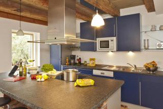 Gepflegtes Reetdachhaus auf großem Grundstück mit Badewanne und Terrasse - 8