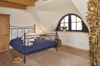 Gepflegtes Reetdachhaus auf großem Grundstück mit Badewanne und Terrasse - 5