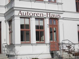 Luxus-Fewo mit 2 Bädern, Kamin, 2 Stellplätzen - 1