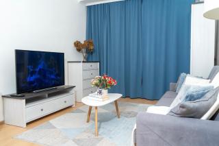 Spacious 2 bedroom Apartment in Warsaw Centre, Fast Wi-Fi, Self Check In, Family & Work Friendly - 9
