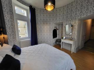 Château de la Rose, Suite de la Tour - Cluis - 3