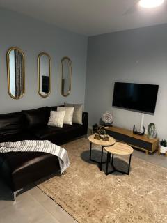 Malkens Square Views - 7