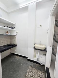 1 Room Kitchen, Couple Friendly - 1