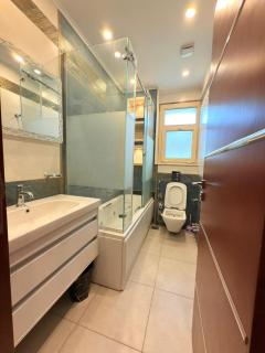 فيلا مع حمام سباحه 8816-3588-010 - 9