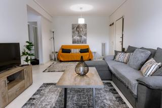 Golden House close to Athens airport - 0