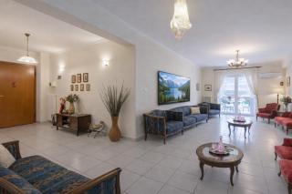 Elegant Breakfast included Two-Bedroom Residence- Athens- 300Mbps Internet - 10 min to Acropolis - 6