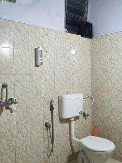 Beautiful 1BDR with Balcony and Large Living Room - 4