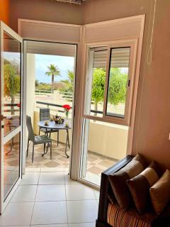 Beach, Golf and Pool & Relaxing Stay - Bouznika - 4
