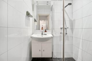 Spaceous room in Majorstuen central Oslo by subway - 3