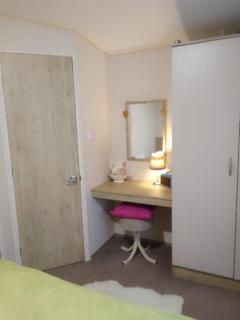 Lovely new private caravan situated at park dean resorts ,st margerets at cliffe white cliffs kent - 4