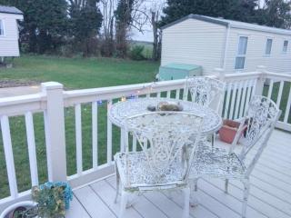 Lovely new private caravan situated at park dean resorts ,st margerets at cliffe white cliffs kent - 1