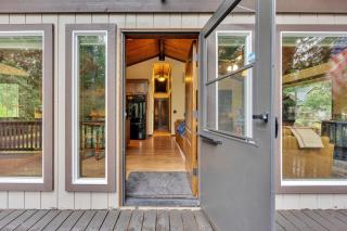 Chalet Seraphina - Cozy Pet Friendly Hot tub - 4