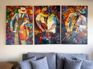 1406. Elegant 2BR Apt. Near Airport3 BA Terrace - 6