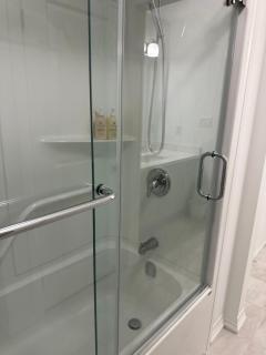 K Niagara Guesthouse - 4