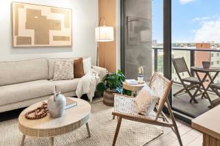 Prime Downtown Stay 2BR- Parking Included -Near Bayside & Cruise Port - 3